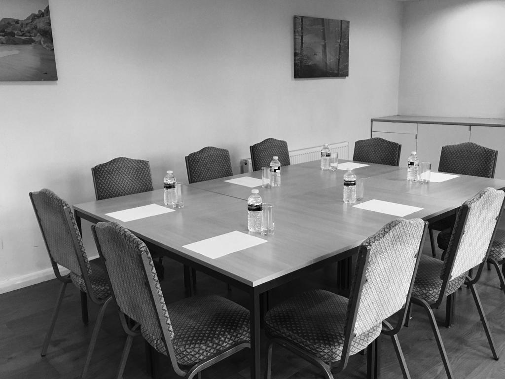 Stockwood Hotel - Luton Airport Εξωτερικό φωτογραφία